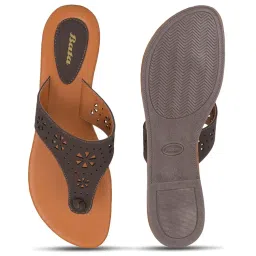 bata Women's thongs image 3
