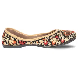 dfr Women Ethnic Rajasthani Embroidery Punjabi Mojari's Juti's Jutti’s image 5