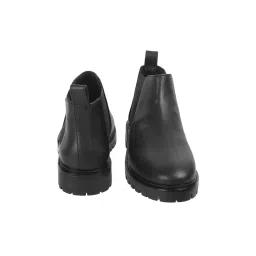 metro Women Faux Leather Slip-on Chelsea Boots image 5