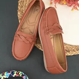 xe looks Women's Wave Design Loafer Ballet & Moccasins Faux Leather, Trendy and Stylish, Slip-on Mule Shoes for Daily Casual Wear & Formal Wear for Women & Girls image 1