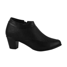 tryme Latest and Stylish Stunning Block Heel Extra Cushion Inner Sole Boots with Zip Look for Womens and Girls image 5
