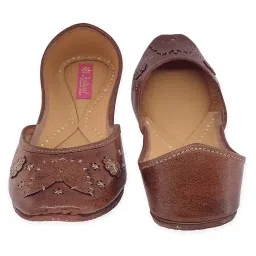 fulkari Women's 3D Butterfly Gold Zarriwork Genuine Soft Leather Jutis | Bite and Pinch Free Juttis | Punjabi Jutti | Girl's Office Flat Ladies Mojari | dailywear Ethnic Juti | image 2