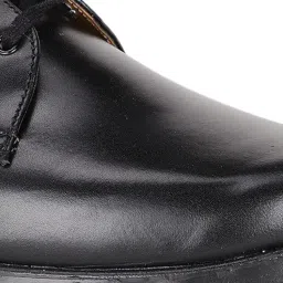 bata Men S Stride Black Formal Shoes image 5
