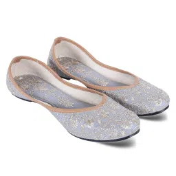 dfr Women’s Embroidered Phulkari Punjabi Mojaris Juti Jutti Shoe image 2