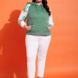 austivo Women's Multi Fleece Printed Plus Size Sweatshirt image 5