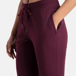 jockey A108 Women's Super Combed Cotton Elastane Stretch Slim Fit Joggers with Side Pockets image 5