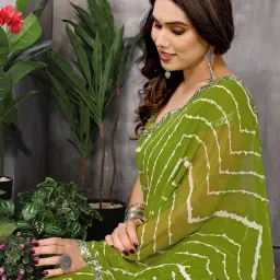 tth the textile hub Women's Bollywood Trendy Georgette Leheriya Printed Saree With Blouse Piece image 2