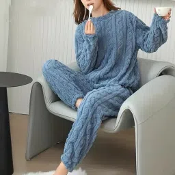 geifa Winter Thermal Set for Women – Full Sleeve Top & Bottom Suit image 1