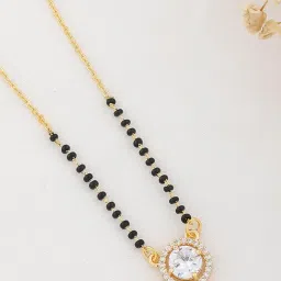 wynona Short Mangalsutra for Women | 18 Inch American Diamond Chain | Black Beaded Traditional Design image 2