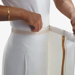 ragini RV Cotton (100% cotton) Mens Welcro pocket dhoti/velcro pocket mundu/single pocket dhoti/Jari Cotton dhoti/Zari cotton dhoti Jari cotton pocket dhoti image 2
