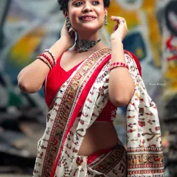 ethnicjunction Women's Art Silk Blend Warli Print Saree With Blouse Piece, Red image 5