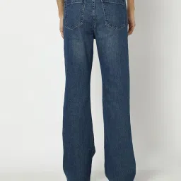 gap Women’s Flared Fit High Rise Mid Washed Jeans image 2