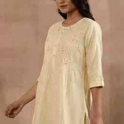 w for woman Yellow Striped Cotton Straight Tunic image 1