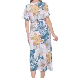 av2 Women's Rayon Regular Fit Casual Kurti image 1