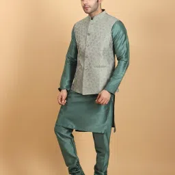 ethluxis Men Kurta Pyjama Jacket Set image 4