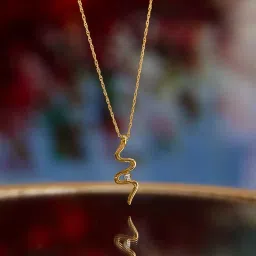 caratlane 18 Kt Yellow Gold Swizzle Diamond Pendant for Women image 3