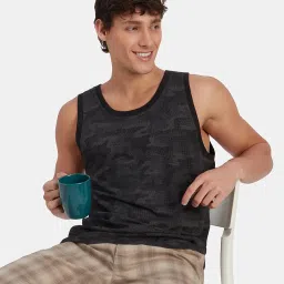 jockey Men's Regular Fit Vest image 4