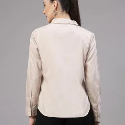 style quotient Women Solid Chambrey Regular Formal Shirt image 4