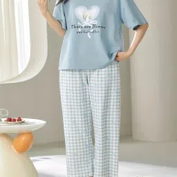 louis luxe Women Pajama Set image 1