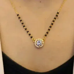 wynona Short Mangalsutra for Women | 18 Inch American Diamond Chain | Black Beaded Traditional Design image 1