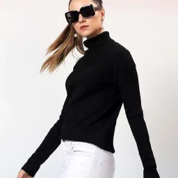 kotty Women's Knit Sweater for Street Style Layering and Elegant Winter Outfits image 4