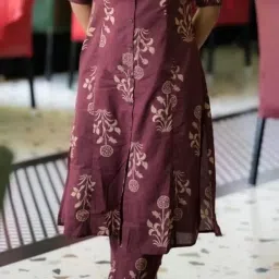 sun fashion and lifestyle Women's Kurta and Pant Set image 2