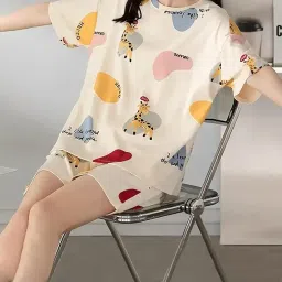 louis luxe Women Pajama Set image 5
