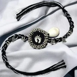 vrutti Panchmasi Rakhi with Baby Feet Charm and Sacred Shell – Handmade Rakhi for Pregnant Women image 3