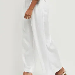 max Women's Regular Fit Mid Rise Palazzo image 2