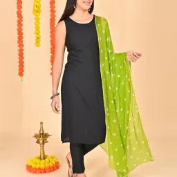 hella fashions Chiffon Dupatta for Women's| With all over Bandhej Crafted | Tye&Dye Work with Designer Matching Scallop Lace| Perfect Ethnic Wear, Casual Wear| 2.25 Meters image 5