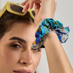 winered Women Multicolour Printed Long Kimono With Shorts 3 pcs Set image 4