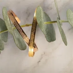 importikaah Elegant satinless steel bracelet image 1