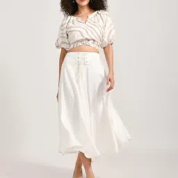 meerabella Elegant White Two-Piece Contrast Clothing Set, Crop Top with Midi Skirt image 3