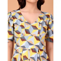 cukoo Premium Women's Geometric Printed Pleated Jumpsuit with Short Sleeves and V-Neck Design for Casual Outings, Vacations, Brunch, Parties image 4