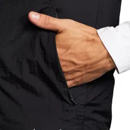 nike Men's Solid Vest image 3