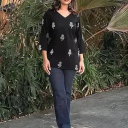 navyankaa Women's Regular Fit Printed Tunic Top with 3/4 Sleeves and V Nack Long Length | Night Top for Women image 5