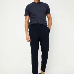 max Men's Classic Pants image 2