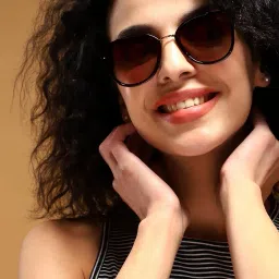 voyage UV Protection Cat-eye Sunglass image 1