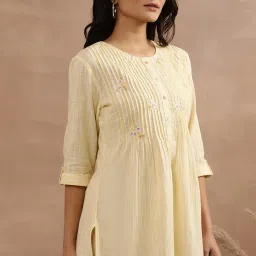 w for woman Yellow Striped Cotton Straight Tunic image 3