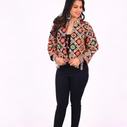 sclout Ethnic Jacket for Women Cotton Waist Coat Stylist Navratri Garba Hand Embroidery Kutchi Work Koti/Jacket/Waist Coat (Free Size 44") image 3