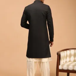 vastramay Men Kurta Set image 3