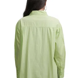 tokyo talkies Women's Solid Regular Fit Shirt image 2