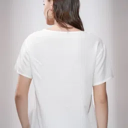 tokyo talkies Women's Relaxed Fit Tops image 2