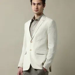 arrow Men's Tailored Fit Textured 1851 Blazer image 2