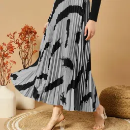 lookshine | Skirt for Women | Brush Printed Skirt | Stylish and Beautiful Brush Print | Brush Pleated Maxi Skirts for Women | Perfect for Western Skirt | Long Elastic Waist image 3