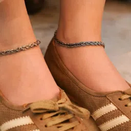 shyle 92.5 Sterling Silver Anklet for Women, Adya Intricate Braid Knot Everyday Anklet, Well Stamped with 925, Handcrafted Oxidized Silver Minimal Payal Anklet, Gift for Her image 1