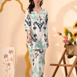 kalavisha Women's Printed Rayon Co-ord Set, V-Neck Tunic with Palazzo Pants image 4