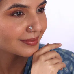 mia by tanishq Dreamy Bloom 93 KT Silver Nose Pin image 4