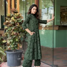 mojilaa Women's Rayon Nature Party Co-ord Set | Rayon Blend Cords | Printed Co-Ords | Fusion Wear Tunic and Narrow Pant Cords | Fusionwear Top and Pant for Women image 5