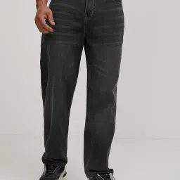 highlander Men's Loose Jeans image 4